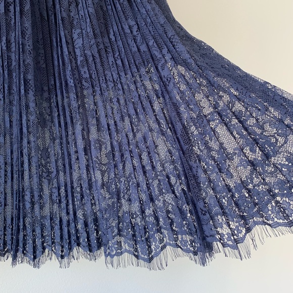 H&M Pleated Lace Overlay Midi Skirt - Picture 3 of 7